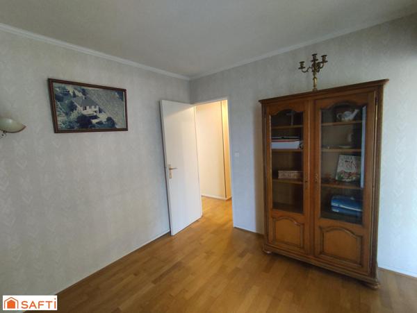 Appartement F5, 4 chambres  avec jardin et sous sol