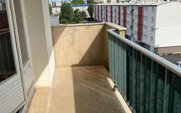 Appartement à louer    1 pièce •  Saint-Jean-de-la-Ruelle