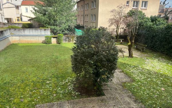 Appartement à vendre    3 pièces • 68,67 m2 Lyon 3