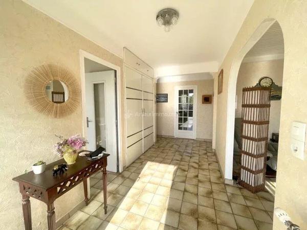 Vente                                                      Maison
                        
                     5 pièces                      125 m2                     à Thorigny-sur-Marne