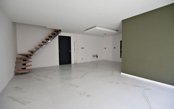 Maison à vendre    2 pièces • 90 m2 Roanne