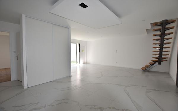 Maison à vendre    2 pièces • 90 m2 Roanne