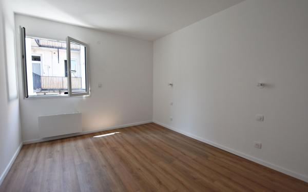 Maison à vendre    2 pièces • 90 m2 Roanne