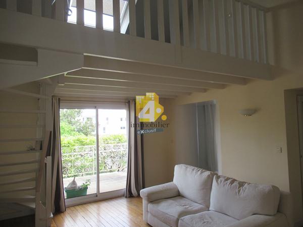 Maison - 12 pièces - 225 m²