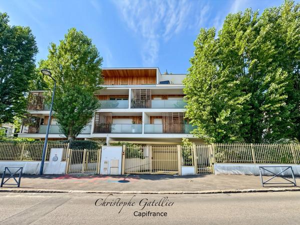 Appartement de prestige 136 m² – 5 chambres – Résidence 2022 – Bellevue – Gare à pied – Terrasse/Balcon – Double parking