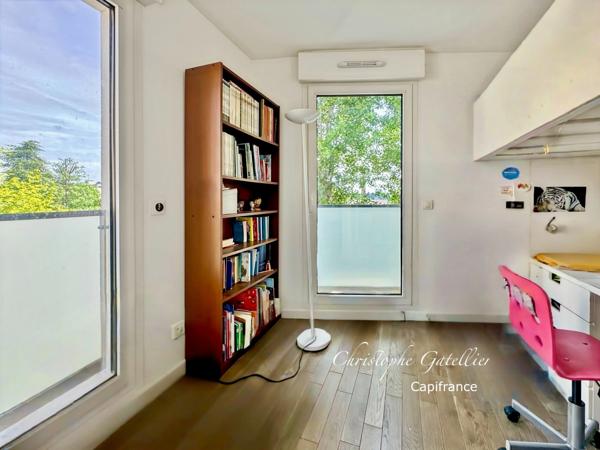 Appartement de prestige 136 m² – 5 chambres – Résidence 2022 – Bellevue – Gare à pied – Terrasse/Balcon – Double parking