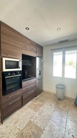 Maison familiale spacieuse avec studio - Marignane