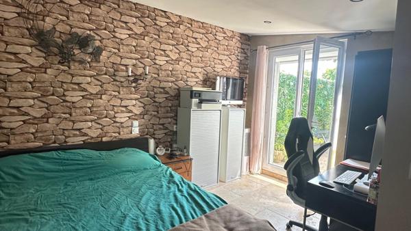 Maison familiale spacieuse avec studio - Marignane