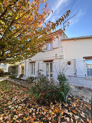 Mornac. Maison 124 m² avec garage