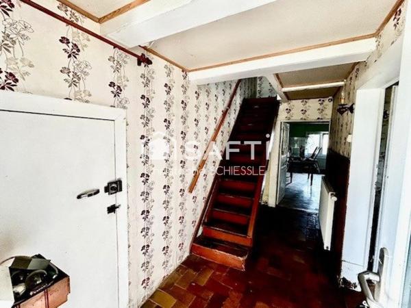 Corps de ferme à rénover avec dépendances