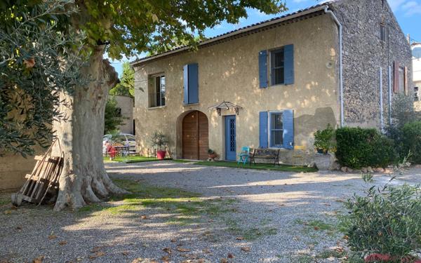 Maison à vendre    6 pièces •  Mallemort