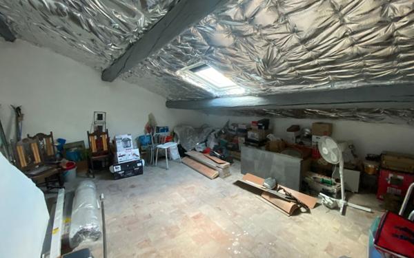 Maison à vendre    6 pièces •  Mallemort