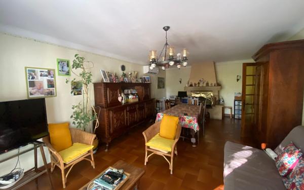 Maison à vendre    6 pièces •  Mallemort