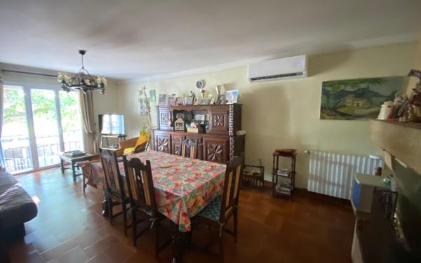 Maison à vendre    6 pièces •  Mallemort