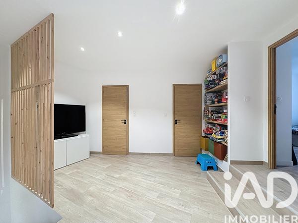 Maison à vendre 5 pièces 192 m² Carnoux-en-Provence