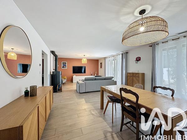 Maison à vendre 5 pièces 192 m² Carnoux-en-Provence