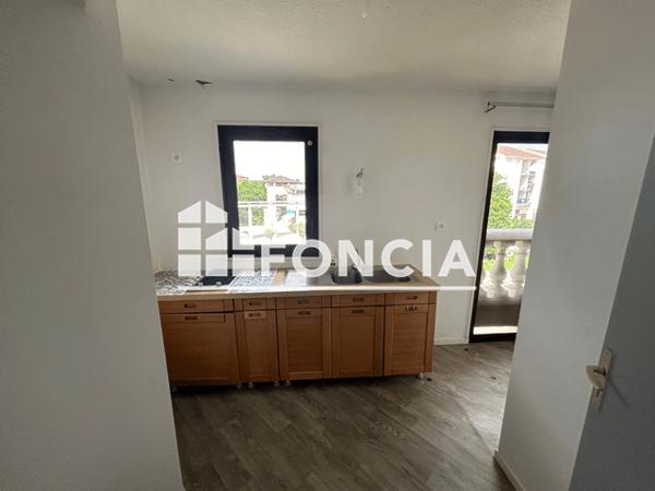 Location Appartement 2 pièces 48.27 m² - 4 RUE DES JARDINS Mont De Marsan 40000