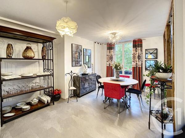 Appartement F3 à vendre  3 pièces - 81 m 2   TROYES  - 10