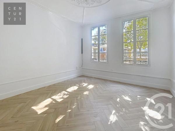 Appartement F3 à vendre  3 pièces - 81 m 2   TROYES  - 10
