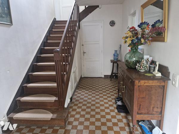 Deux maisons communicantes ( 360 m2) , possibilités de location sur un terrain de 470 m2