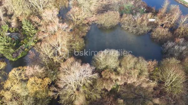 Terrain de 2 325 m²