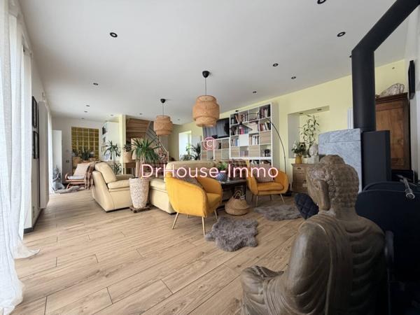 Maison à vendre 6 pièces de 240 m²