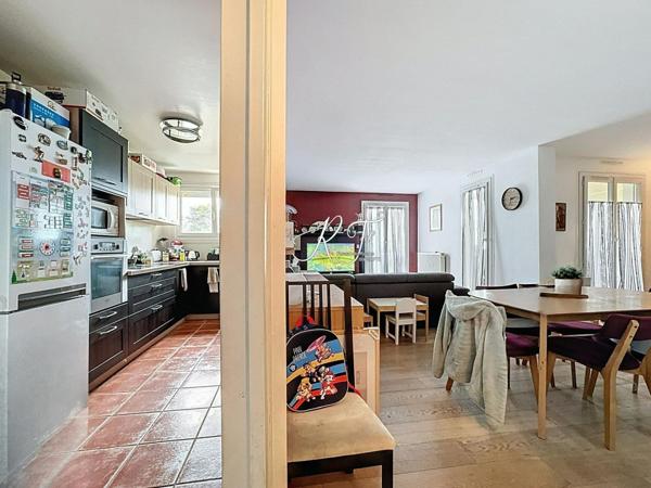 Appartement lumineux proche des écoles