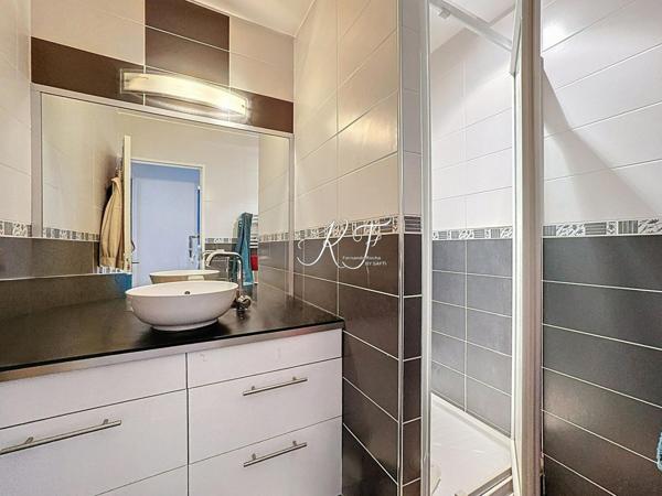 Appartement lumineux proche des écoles