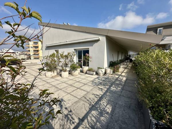 Appartement à vendre 5 pièces de 142 m²