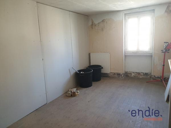 VENTE : maison de 4 pièces (71 m²) à HURIEL