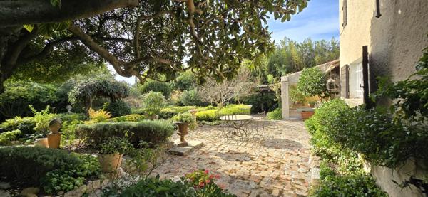 Martigues (13500) Maison de quasi plain-pied 113m² - 4 pieces - parcelle 1100m²