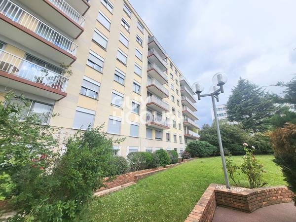 Exclusivité Appartement 4 pièces  plain pied centre-ville de Rosny sous Bois.
