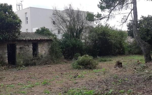 Terrain à vendre    Nîmes