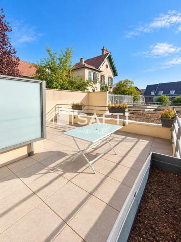 L’élégance d’un grand T2 avec terrasse au cœur de Coulommiers