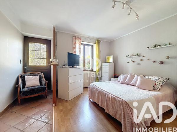 Maison à vendre 7 pièces 200 m² Chassieu