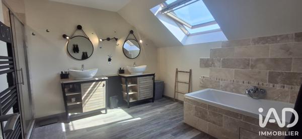 Maison à vendre 6 pièces 139,9 m² Chambry