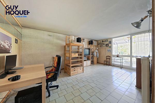 Maison 5 chambres à vendre à Combs-la-Ville dont une de plain-pied