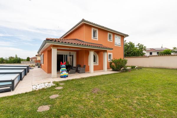 Maison en très bon état, au calme ,fonctionnelle