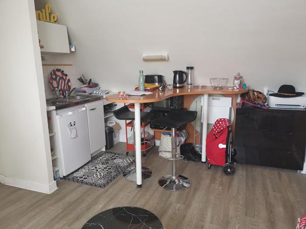 LA RICHE - Proche Place Ste Anne