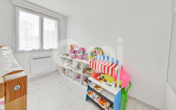 Maison à vendre    8 pièces •  Gressy