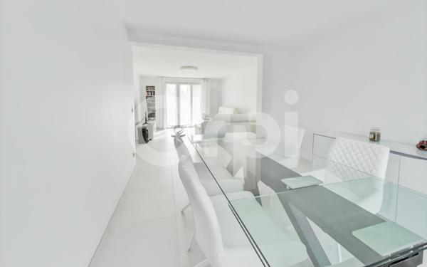 Maison à vendre    8 pièces •  Gressy