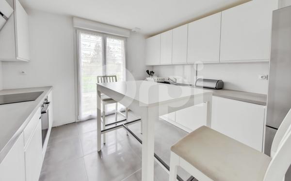 Maison à vendre    8 pièces •  Gressy