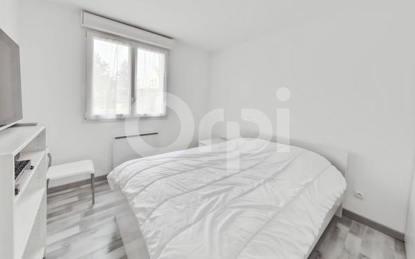 Maison à vendre    8 pièces •  Gressy