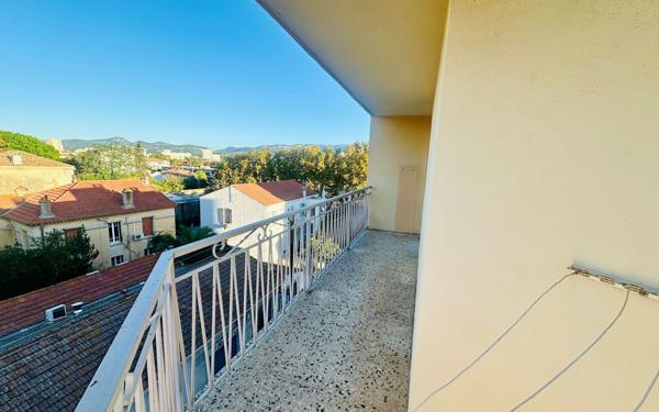 Appartement à vendre    3 pièces • 56,98 m2 La Seyne-sur-Mer