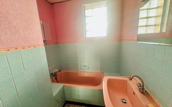 Appartement à vendre    3 pièces • 56,98 m2 La Seyne-sur-Mer