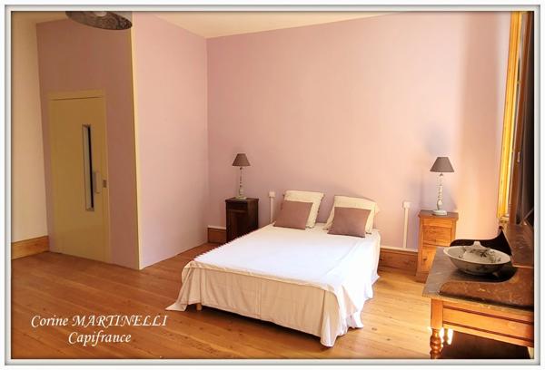 A vendre maison au centre du village