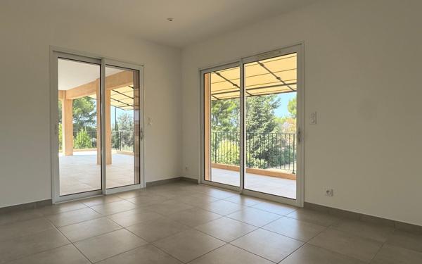 Maison à vendre    4 pièces •  La Cadière-d'Azur