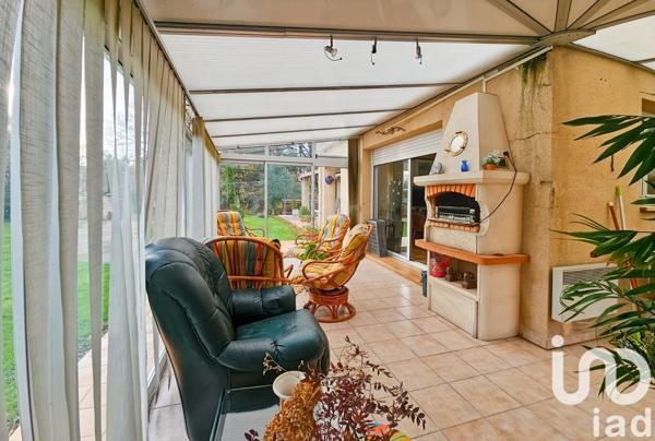 Maison 7 pièces de 140 m² à Vairé (85150)