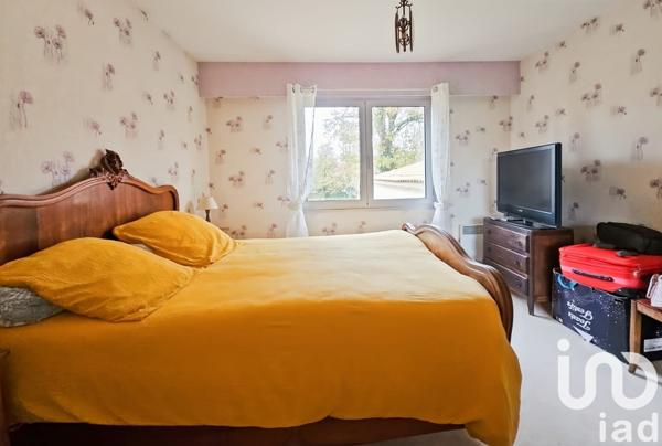 Maison 7 pièces de 140 m² à Vairé (85150)