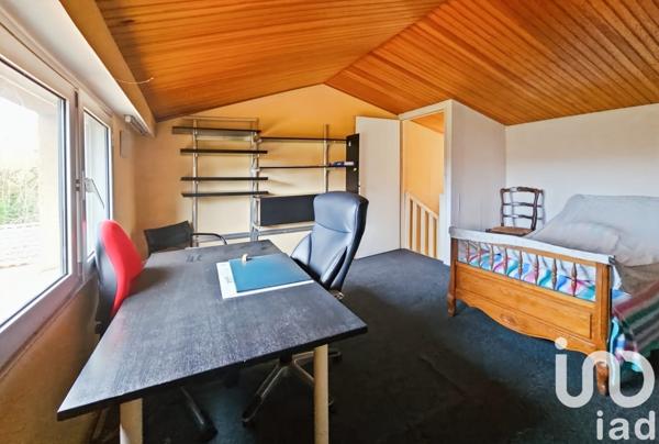 Maison 7 pièces de 140 m² à Vairé (85150)